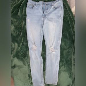 Arizona Co ripped skinny jeans